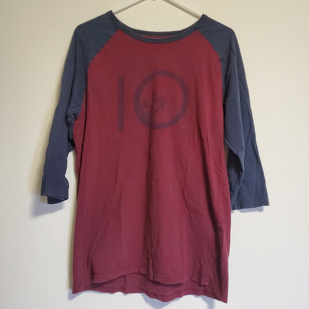 Tentree | Navy and Burgundy Raglan Baseball Tee